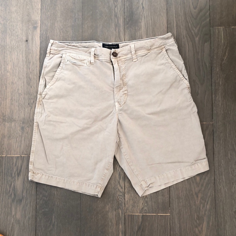AE Next Level classic khaki short, size 34